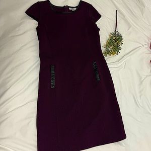 Liz Claiborne Dark Purple Midi Dress, Size Small.